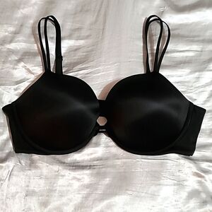 NWT Victoria's Secret Black Push-Up Bra, Size 40D